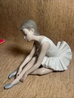 Lladro Porcelain Seated Ballerina in White with Blue Slippers